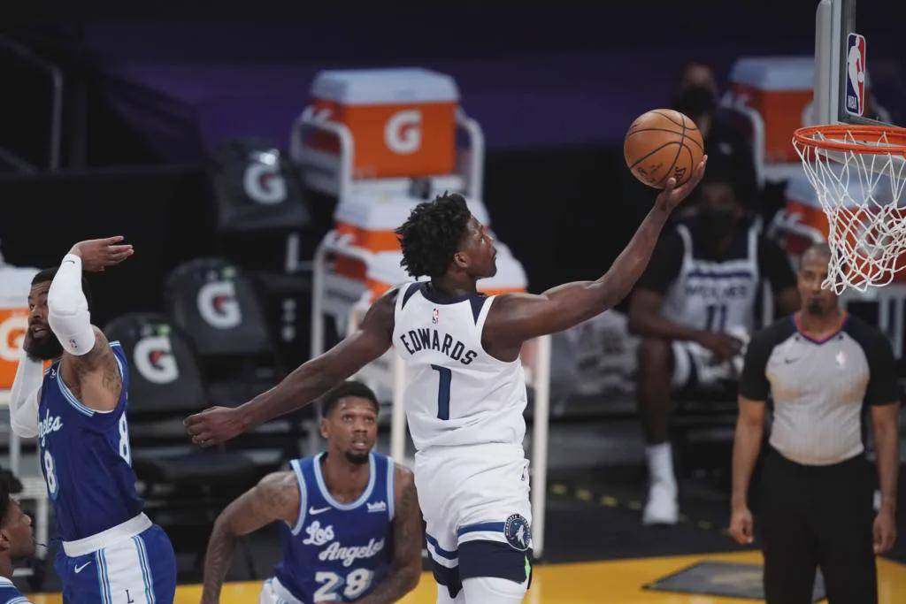 关于欧篮联倒计时，深圳男篮清晨远射贴柱，细节引发关注，引发热议，球队文化再被提及的信息